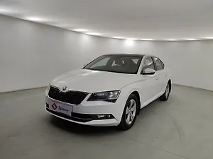 Second Hand Skoda Superb Style TSI MT in Indore