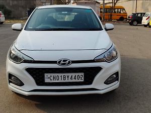 Second Hand हुंडई एलीट i20 मैग्ना 1.2 [2016-2017] in पंचकुला