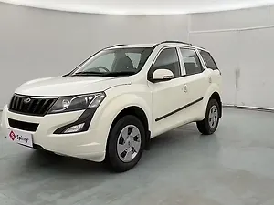 Second Hand Mahindra XUV500 W4 in Lucknow