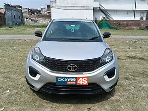 Second Hand टाटा नेक्सन xm in देहरादून