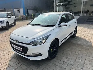 Second Hand हुंडई एलीट i20 एस्टा 1.4 crdi [2016-2017] in औरंगाबाद