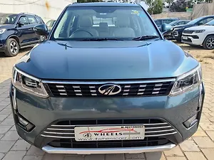 Second Hand Mahindra XUV300 W8 (O) 1.2 Petrol in Mumbai