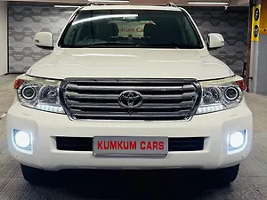 Second Hand Toyota Land Cruiser LC 200 VX in Pune