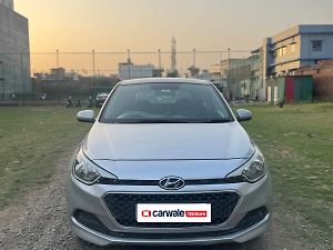Second Hand हुंडई एलीट i20 मैग्ना 1.2 [2016-2017] in देहरादून
