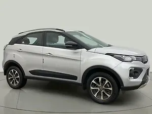 Second Hand टाटा नेक्सन xz प्लस in पुणे