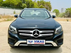 Second Hand मर्सिडीज़ बेंज़ GLC 220 डी प्रोग्रेसिव in अहमदाबाद