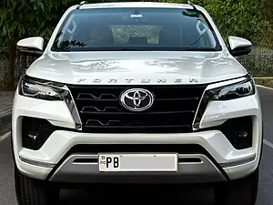 Second Hand Toyota Fortuner 4X4 AT 2.8 Diesel in Chandigarh