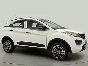 Second Hand Tata Nexon XM in Delhi