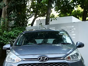 Second Hand हुंडई ग्रैंड i10  स्पोर्ट्ज़ 1.2 कप्पा vtvt ऑटोमैटिक in चेन्नई