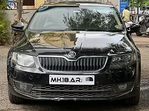 Second Hand Skoda Octavia Elegance 2.0 TDI AT in Nashik