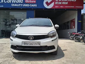Second Hand टाटा टियागो रेवोट्रॉन xz प्लस ड्युअल टोन in मोतिहारी