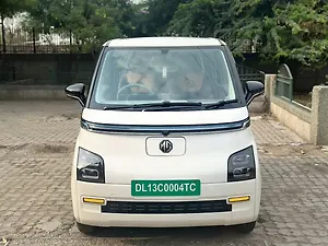 Second Hand MG Comet EV Exclusive in Delhi