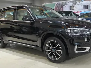 Second Hand बीएमडब्ल्यू x5 एक्सड्राइव 30डी in बैंगलोर