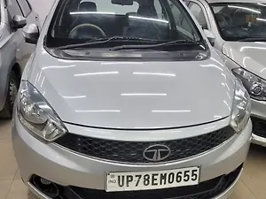 Second Hand टाटा टियागो रीवोट्रॉन xt [2016-2019] in कानपुर