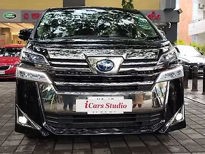 Second Hand Toyota Vellfire Hybrid in Bangalore