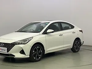 Second Hand हुंडई वरना sx (O)1.5 एमपीआई in कोलकाता