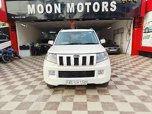 Second Hand Mahindra TUV300 T10 in Nagaon