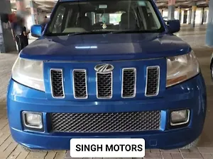 Second Hand Mahindra TUV300 T8 in Kanpur