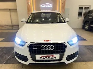 Second Hand ऑडी q3 2.0 tdi बेस ग्रेड in हैदराबाद