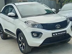 Second Hand टाटा नेक्सन xza प्लस पेट्रोल in मैसूर