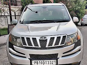 Second Hand महिंद्रा XUV500 w8 एडब्ल्यूडी in लुधियाना