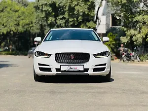 Second Hand Jaguar XE Prestige Diesel in Delhi