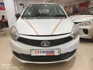 Second Hand टाटा टियागो रीवोटॉर्क xt [2016-2019] in कानपुर