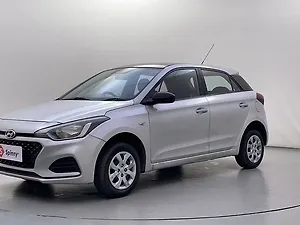 Second Hand हुंडई एलीट i20 मैग्ना एग्ज़ेक्यूटिव 1.2 ऑटोमैटिक in बैंगलोर