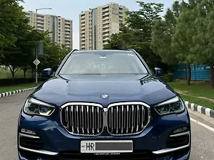 Second Hand बीएमडब्ल्यू x5 एक्सड्राइव 30डी एक्सलाइन in चंडीगढ़