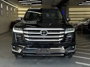 Second Hand Toyota Land Cruiser ZX Petrol in Delhi