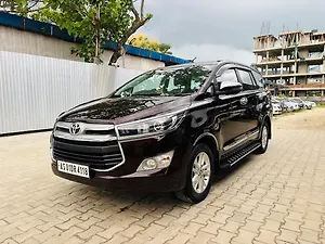 Second Hand Toyota Innova Crysta 2.4 V Diesel in Guwahati