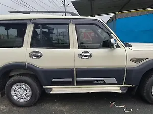 Second Hand Mahindra Scorpio S3 2WD 9 STR in Ranchi