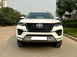 Toyota Fortuner 4x2 2WD Diesel 2.8L Turbo Automatic