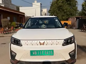 Mahindra XUV400 EL 39.4 KWH
