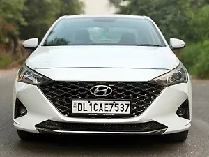 Hyundai Verna SX 1.5 CRDi AT