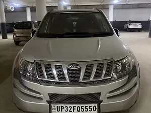 Mahindra XUV500 W8