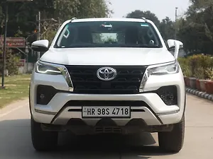 Toyota Fortuner 4x2 2WD Petrol 2.7L Automatic