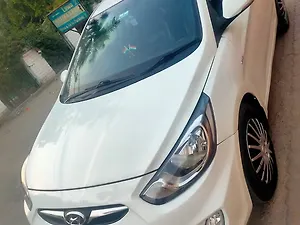 Hyundai Verna Fluidic 1.6 VTVT SX