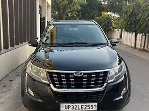Mahindra XUV500 W9 [2018-2020]