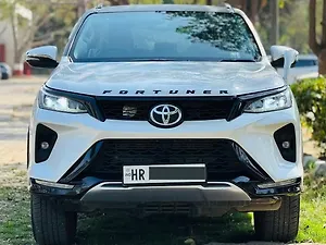 Toyota Fortuner 4X2 2WD Diesel Turbo Automatic Dual Tone