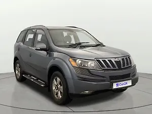 Mahindra XUV500 W8