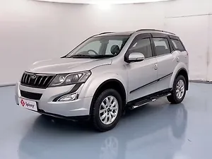 Mahindra XUV500 W10 AWD AT
