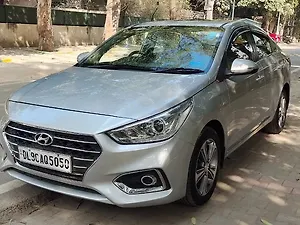Hyundai Verna 1.6 CRDI SX