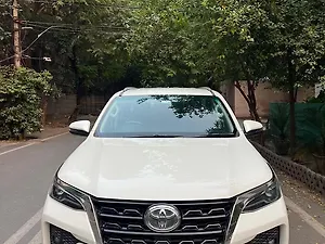 Toyota Fortuner 2.8 4x2 AT