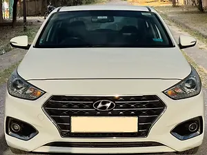 Hyundai Verna 1.6 CRDI SX