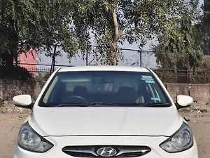 Hyundai Verna 1.6 VTVT SX AT