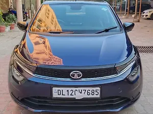 Tata Altroz XZ iCNG