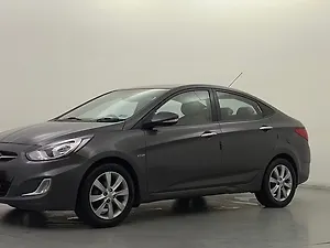 Hyundai Verna Fluidic 1.6 VTVT SX Opt AT