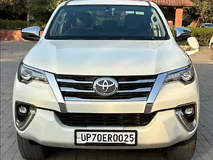 Toyota Fortuner 2.8 4x2 MT [2016-2020]