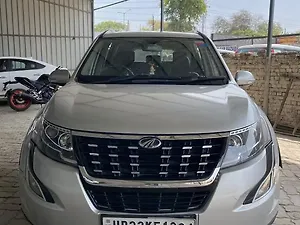 Mahindra XUV500 W7 [2018-2020]